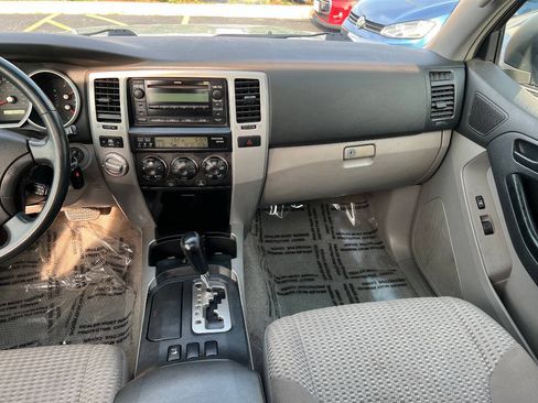 Used 2008 Toyota 4Runner SR5 AWD/4WD image 33