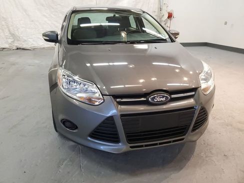 Used 2013 Ford Focus SE w/ SE Winter Pkg FWD image 10