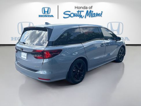 Certified 2023 Honda Odyssey Sport image 7