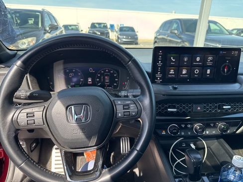 Used 2023 Honda Accord Sport image 4