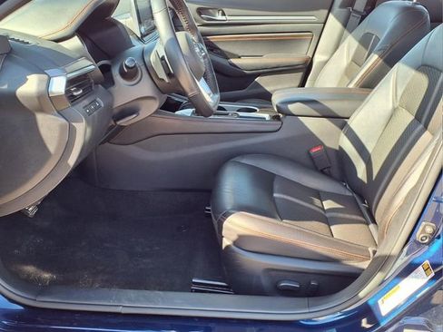 Used 2023 Nissan Altima 2.5 SR FWD image 17