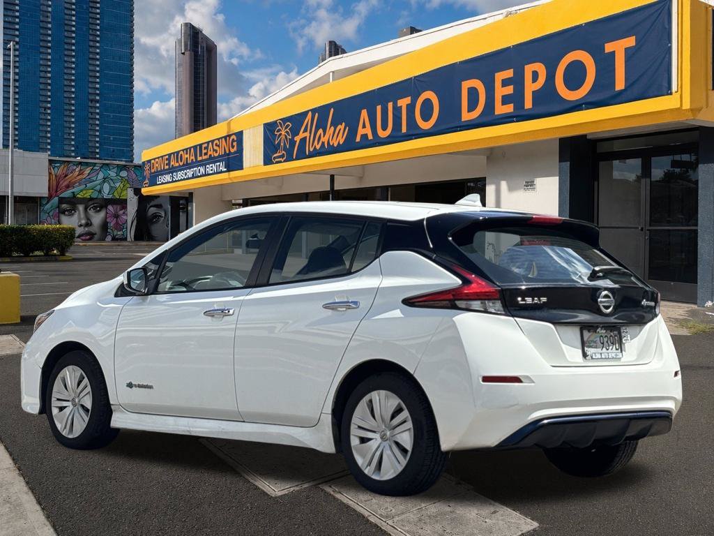 Used 2019 Nissan Leaf S w/ S Charge Package FWD image 3