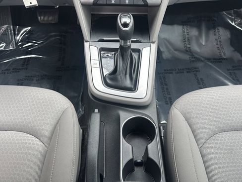 Used 2018 Hyundai Elantra SE FWD image 32