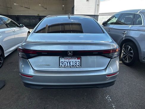Used 2023 Honda Accord EX image 9