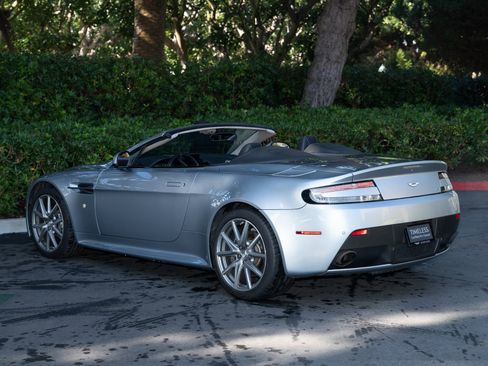 Used 2015 Aston Martin V8 Vantage GT image 5