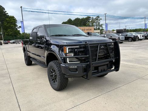 Used 2021 Ford F250 Lariat AWD/4WD image 4