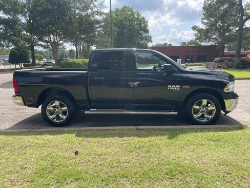 Used 2019 RAM 1500 Tradesman w/ Tradesman SXT Package AWD/4WD image 6