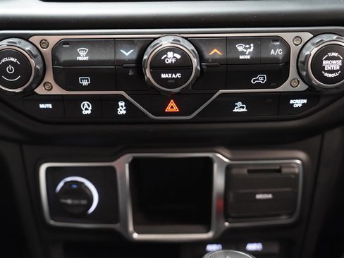 Certified 2023 Jeep Wrangler Sport image 26