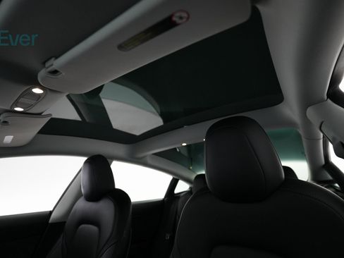 Used 2022 Tesla Model 3 Long Range image 22