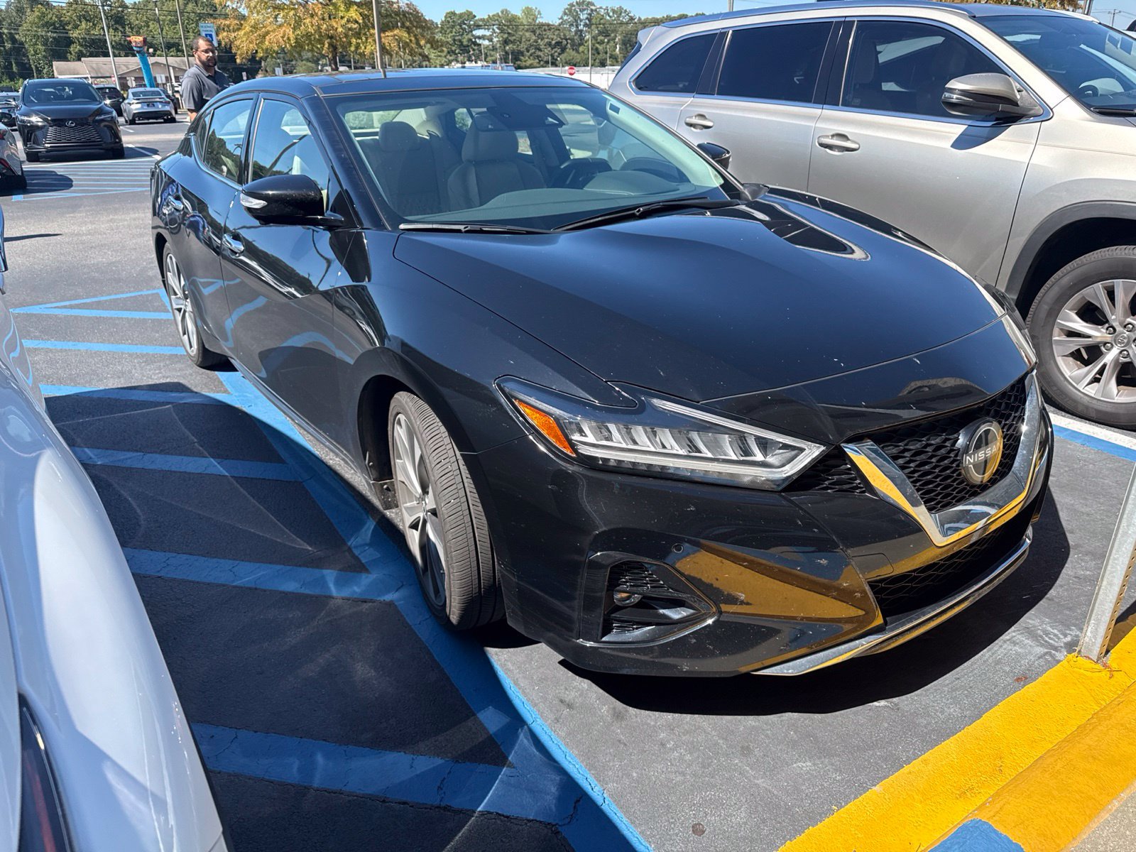 Used 2023 Nissan Maxima Platinum w/ Sport Mat Group FWD image 1