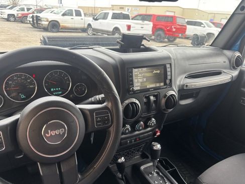 Used 2015 Jeep Wrangler Sport image 12