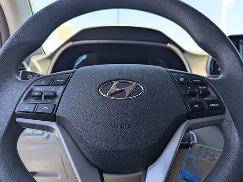 Used 2019 Hyundai Tucson SE AWD/4WD image 19