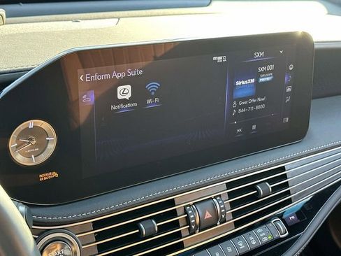 Used 2022 Lexus LS 500 AWD image 35