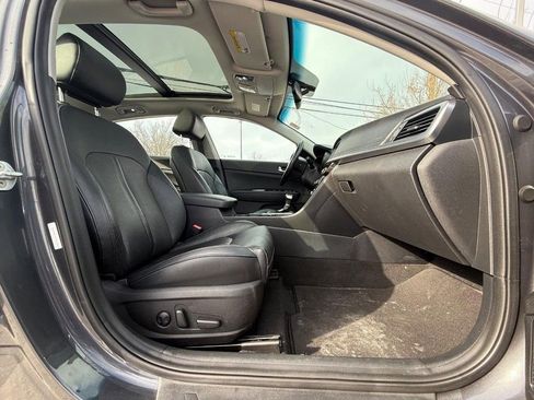 Used 2017 Kia Optima EX w/ Premium Package image 10