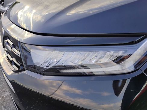 Used 2025 Honda Odyssey Touring image 11