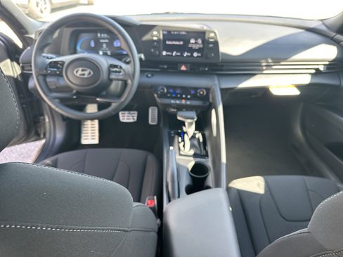 New 2026 Hyundai Elantra Sport FWD image 15