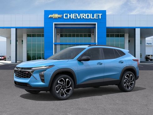New 2026 Chevrolet Trax RS FWD image 3