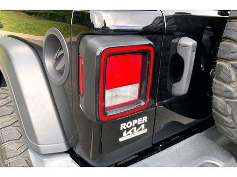 Used 2021 Jeep Wrangler Unlimited Sport AWD/4WD image 26