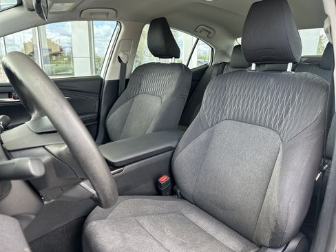 Certified 2025 Toyota Camry LE image 9