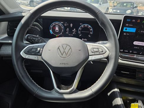 Certified 2026 Volkswagen Tiguan S FWD image 12