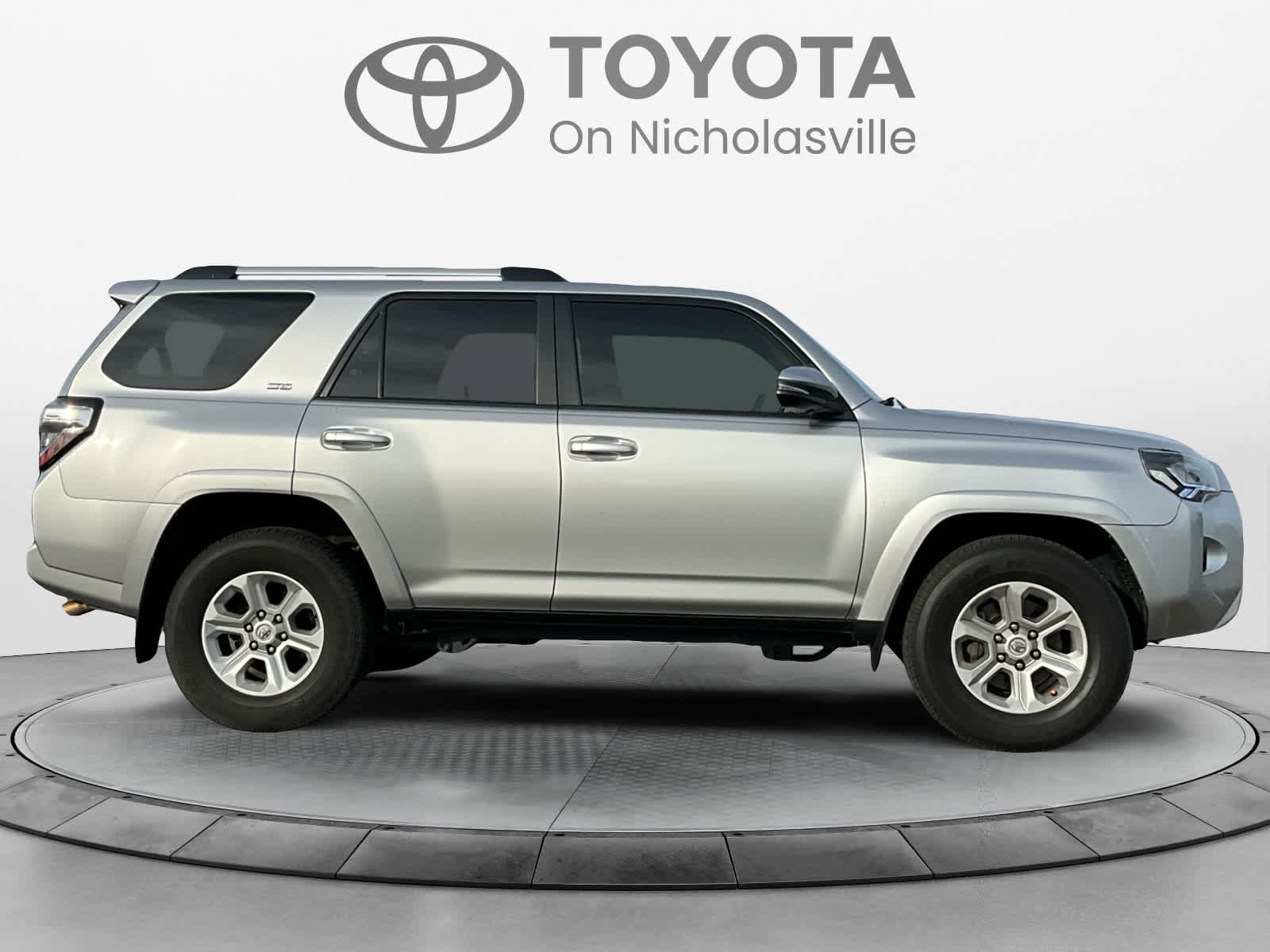 Used 2023 Toyota 4Runner SR5 Premium w/ Moonroof Package RWD image 6