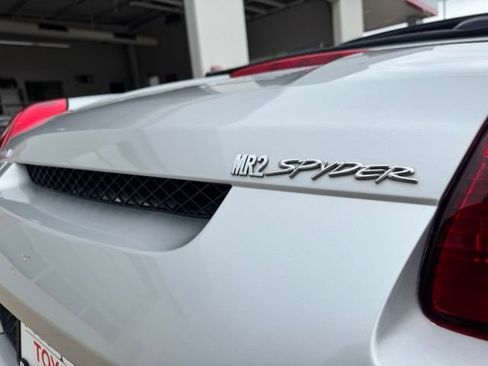 Used 2003 Toyota MR2 RWD image 27
