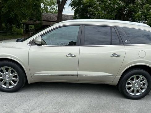 Used 2013 Buick Enclave Premium AWD/4WD image 10