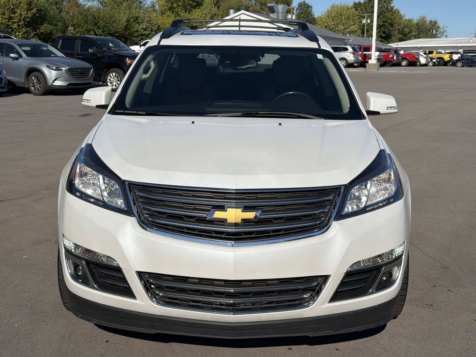 Used 2017 Chevrolet Traverse Premier FWD image 2