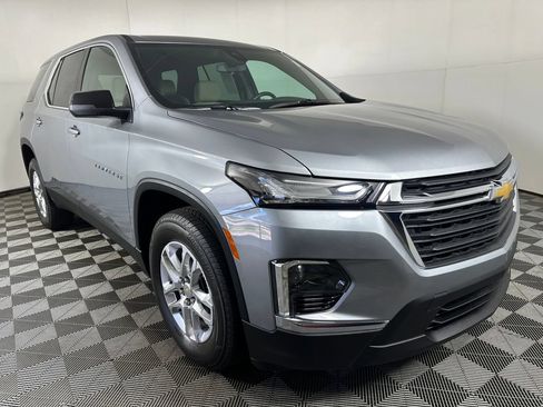 Used 2024 Chevrolet Traverse LS FWD image 7