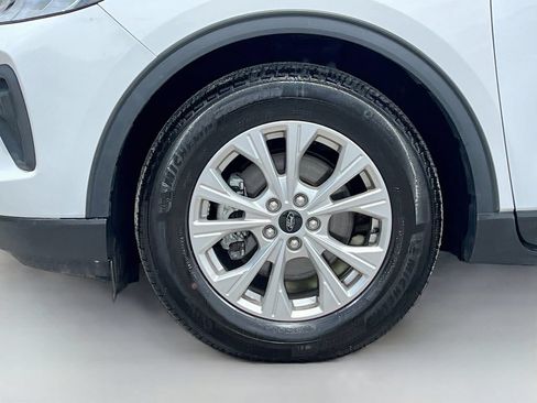 Used 2026 Ford Escape Active w/ Tech Pack #1 FWD image 31