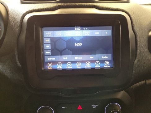 Used 2019 Jeep Renegade Altitude w/ Quick Order Package 22M image 25