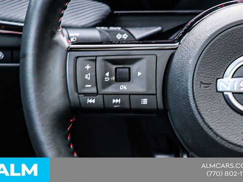 Used 2025 Nissan Kicks SR w/ SR Premium Package FWD image 26