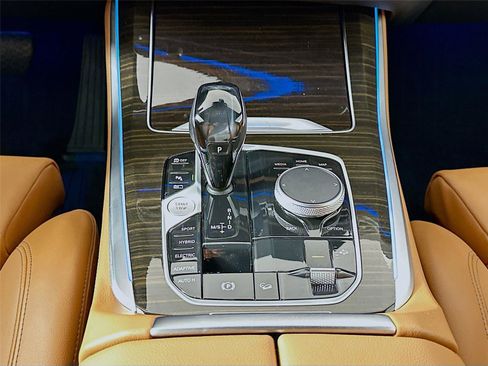 Certified 2022 BMW X5 xDrive45e image 17