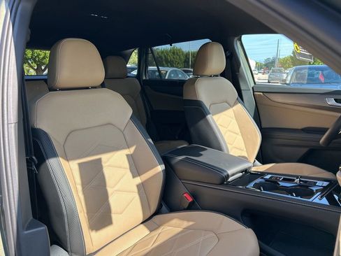 New 2026 Volkswagen Atlas Cross Sport SE image 44