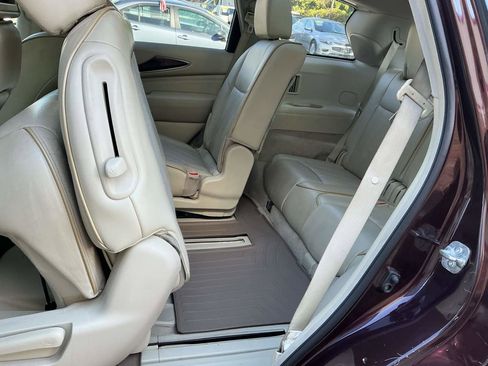 Used 2013 INFINITI JX35 AWD w/ Premium Pkg image 30