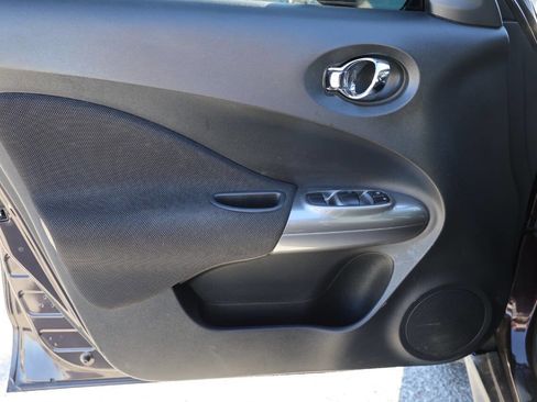 Used 2017 Nissan Juke SV image 12