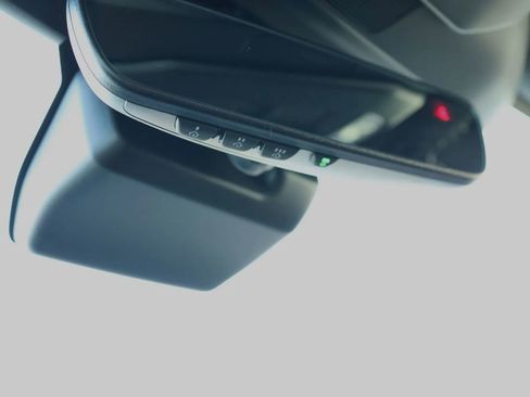 Used 2025 Subaru Forester Premium w/ Convenience Package #1 image 32