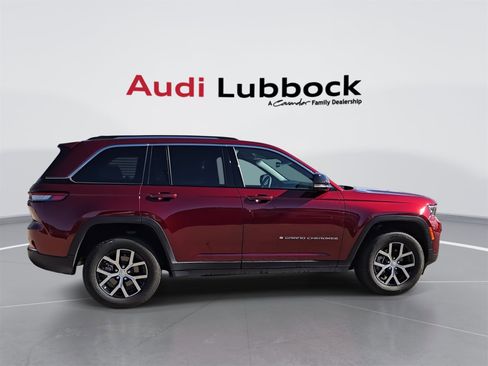 Used 2024 Jeep Grand Cherokee Limited w/ Luxury Tech Group II image 9