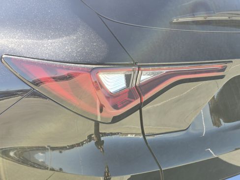 Certified 2026 Acura MDX w/ Technology Package image 17