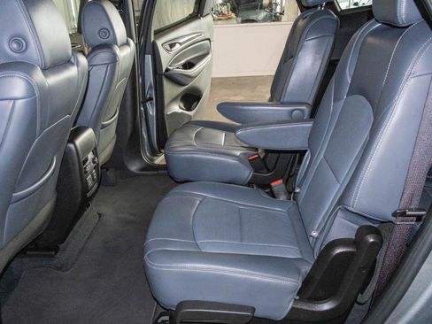 Used 2024 Buick Enclave Premium image 14