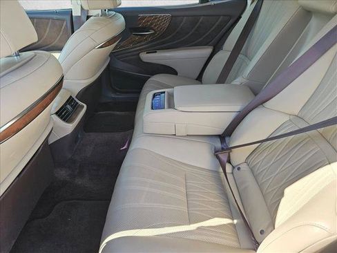 Used 2018 Lexus LS 500 AWD w/ Interior Upgrade Package image 10