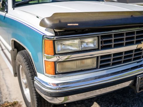 Used 1990 Chevrolet Silverado 3500 2WD Regular Cab image 64