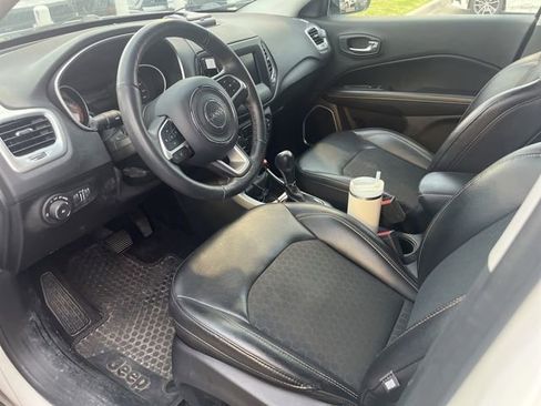 Used 2019 Jeep Compass Latitude w/ Popular Equipment Group image 8