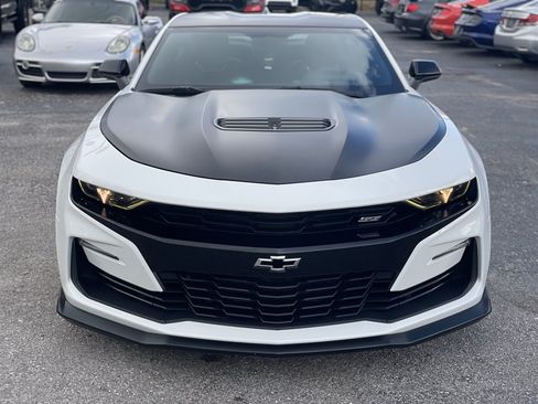 Used 2019 Chevrolet Camaro SS RWD image 6