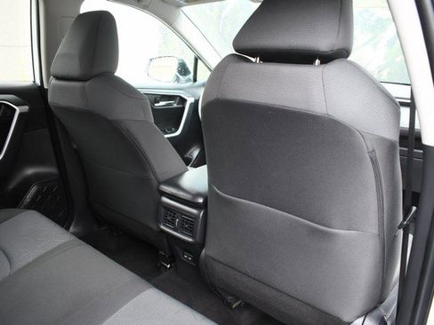 Certified 2025 Toyota RAV4 XLE AWD/4WD image 27