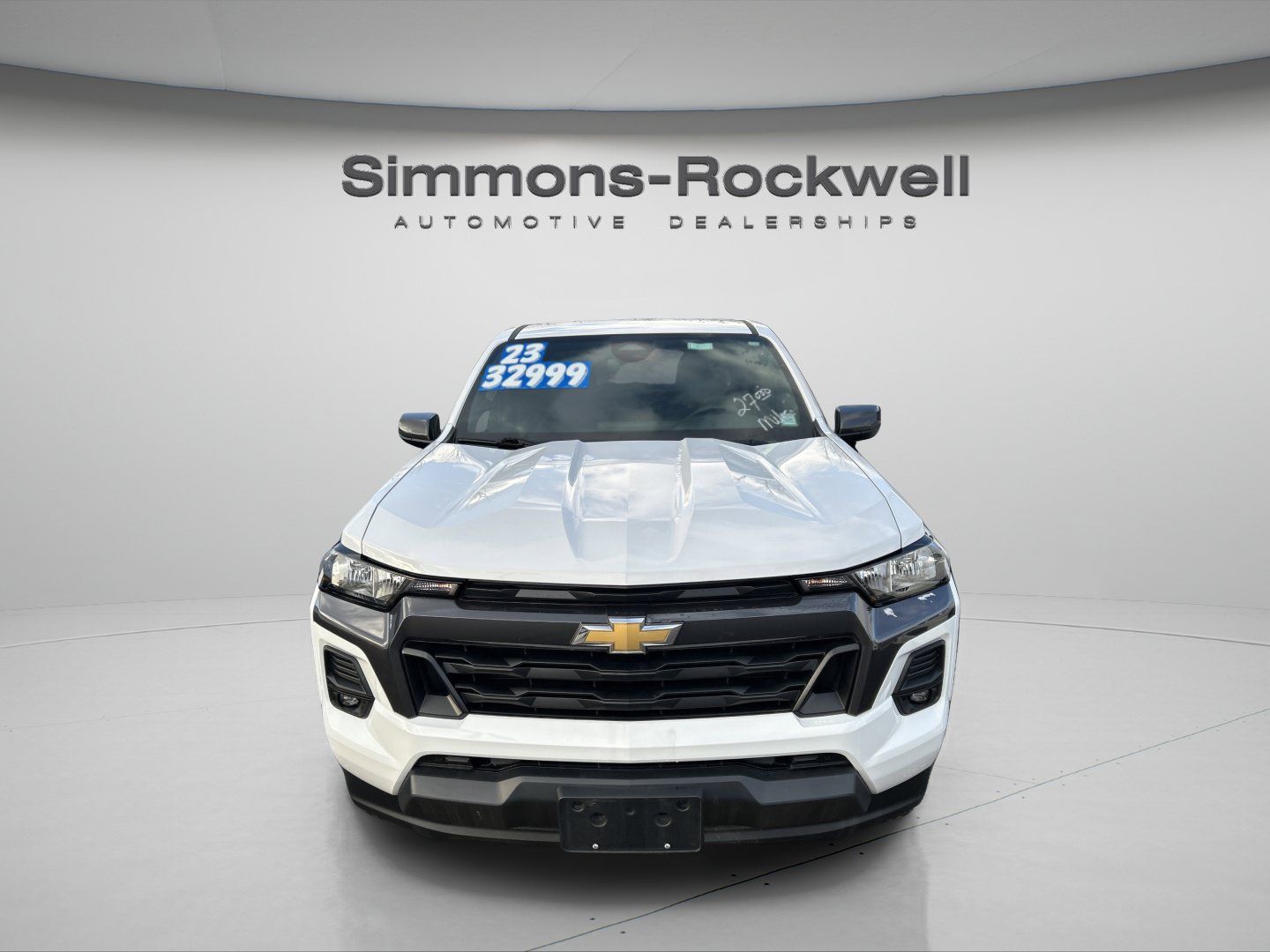 Used 2023 Chevrolet Colorado LT w/ LT Convenience Package II AWD/4WD image 6