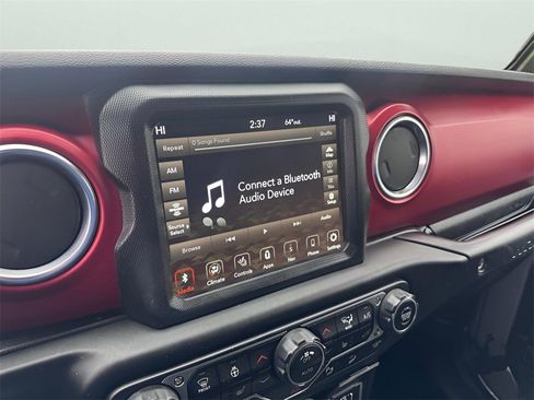 Used 2018 Jeep Wrangler Unlimited Rubicon image 21