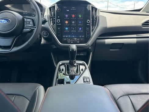 Used 2024 Subaru Crosstrek 2.5i Limited AWD/4WD image 14