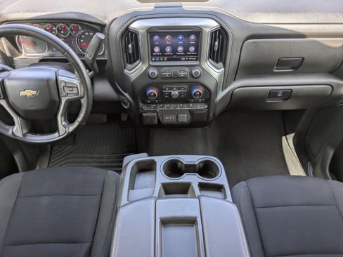 Used 2019 Chevrolet Silverado 1500 LT w/ Texas Edition AWD/4WD image 9