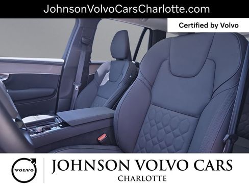 Used 2025 Volvo XC90 B6 Plus AWD/4WD image 17